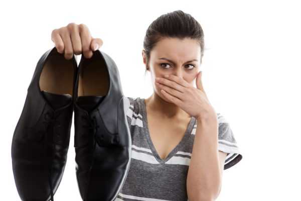 Как избавиться от запаха ног и обуви в домашних